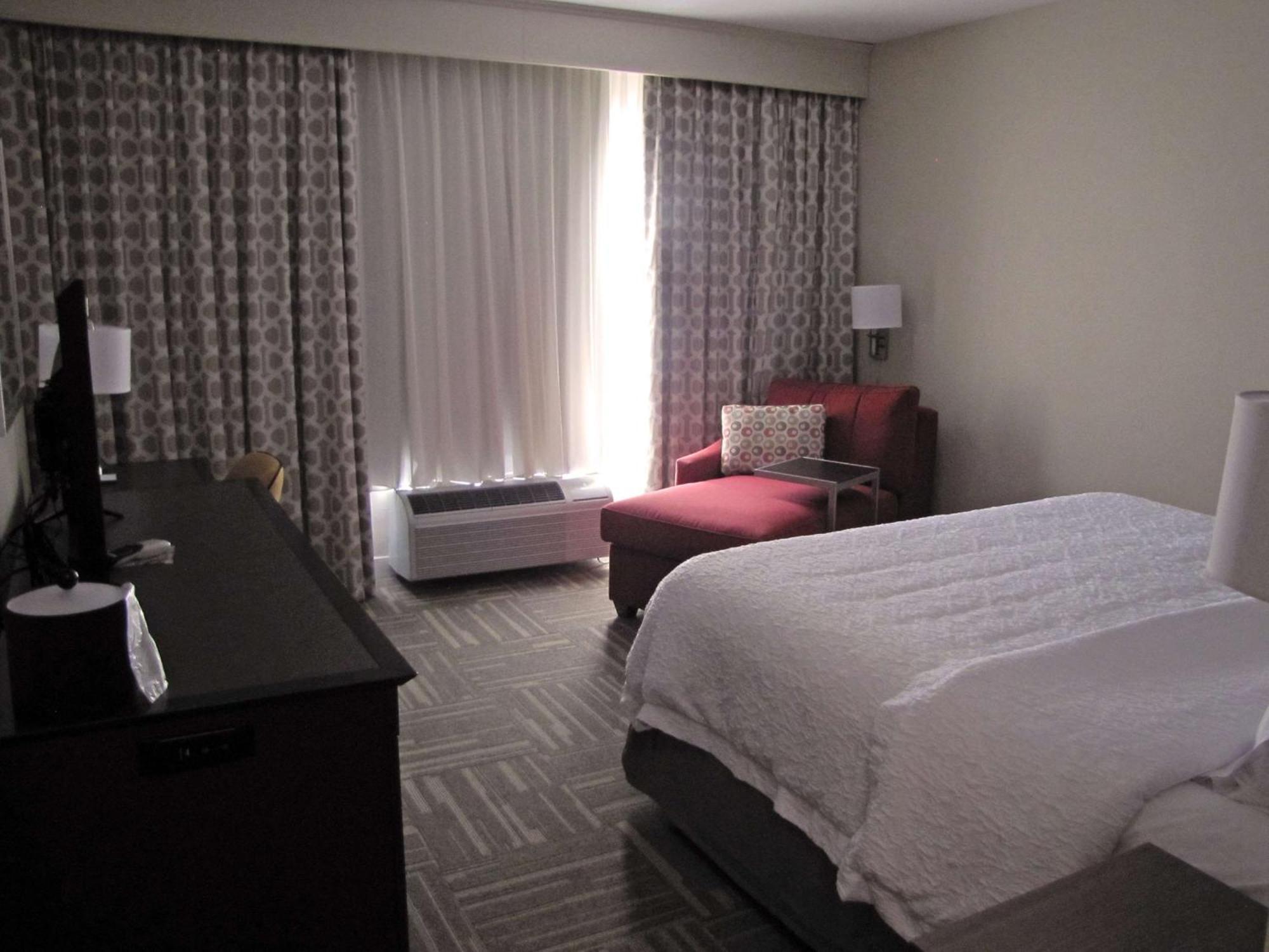 Hampton Inn McPherson Exterior foto